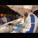 Il Cannolo più lungo del Mondo, a Palermo il cannolo da record è lungo 30 metri 🤩